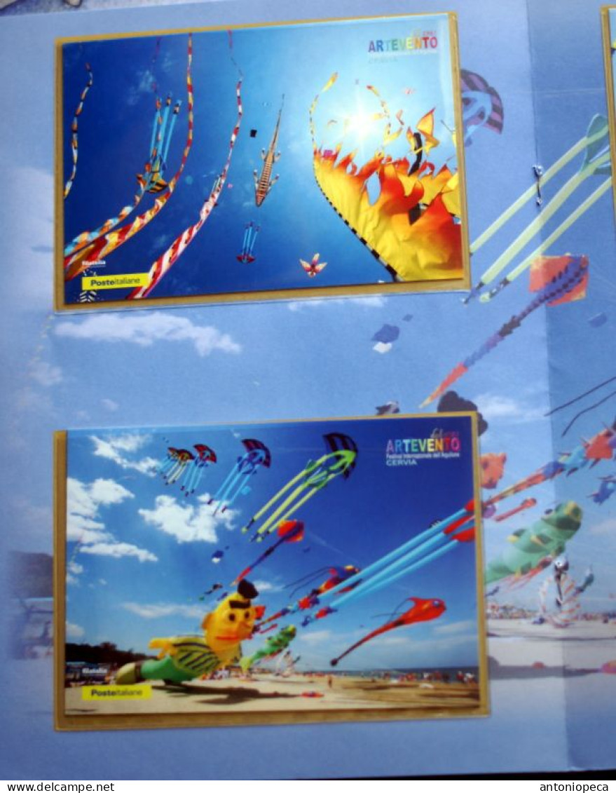 ALBUM CARTOLINE "FESTIVAL INTERNAZIONALE AQUILONI CERVIA 2022" DI POSTE ITALIANE - Colecciones Y Lotes