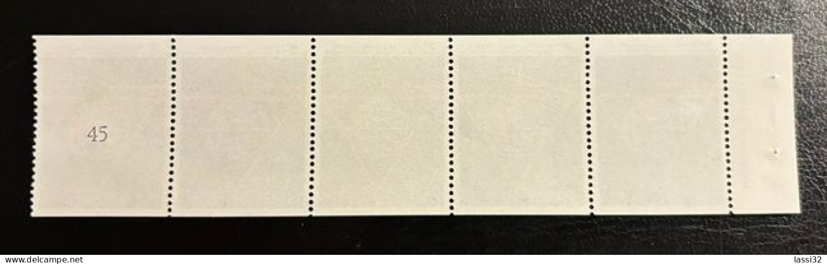 GREECE, 1988, P.T.T.I. CONFERENCE ,  STRIP OF 5 (ONE STAMPS WITH NUMBER), HORIZONTALLY IMPERFORATE MNH - Neufs