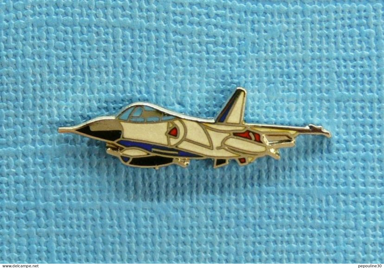 1 PIN'S /  ** DASSAULT / MIRAGE F1 ** - Avions