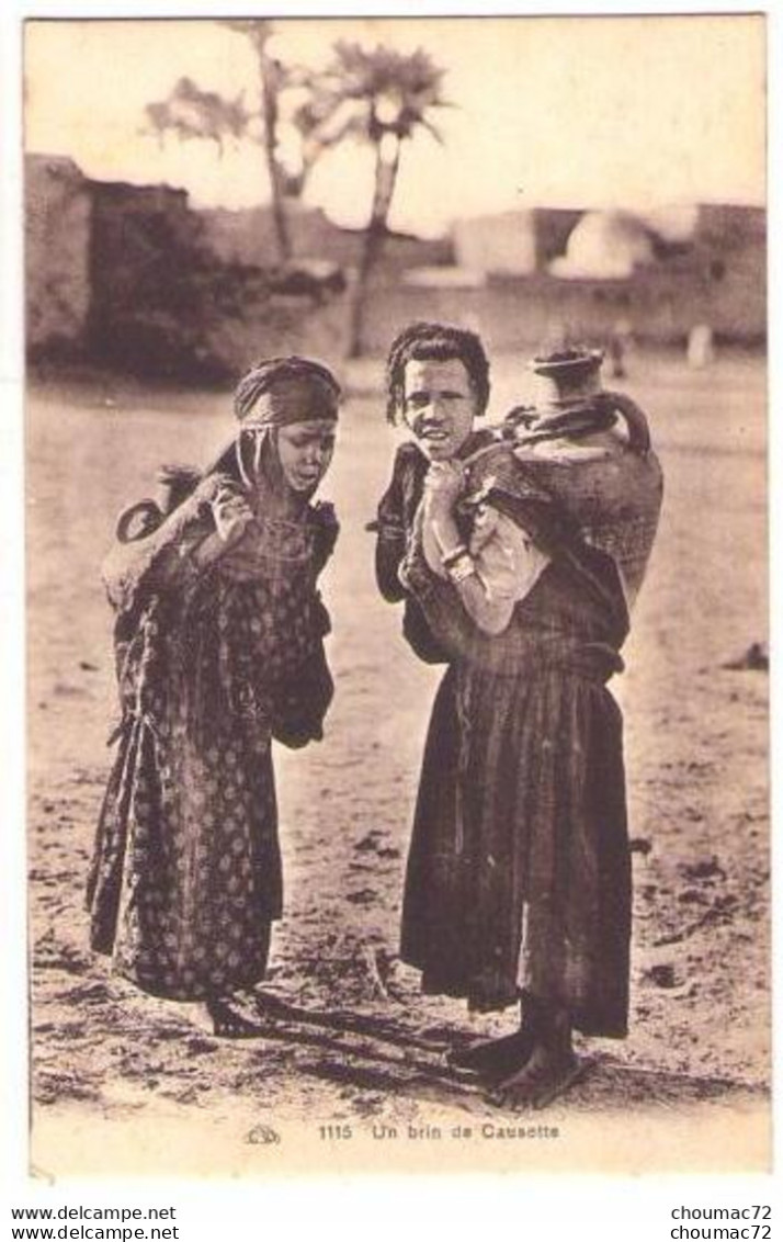 (Algérie) 037, Enfants, CAP 1115, Un Brin De Causette - Niños