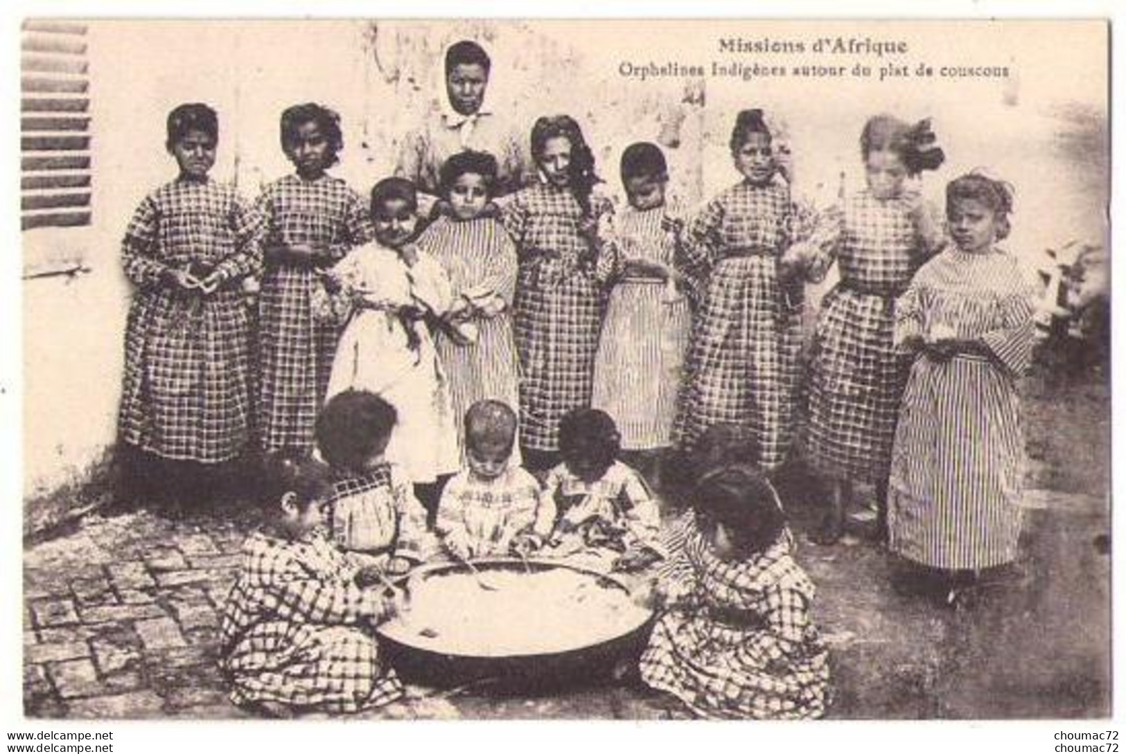 (Algérie) 036, Enfants, Birmandreis, Orphelins Indigènes Autour Du Plat De Couscous - Kinderen