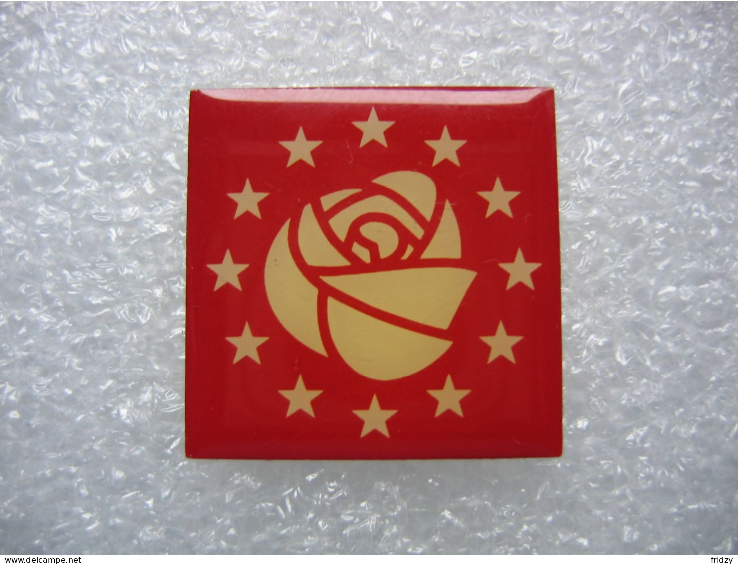 Pin's De La Rose, Emblème Du Parti Socialiste - Administration