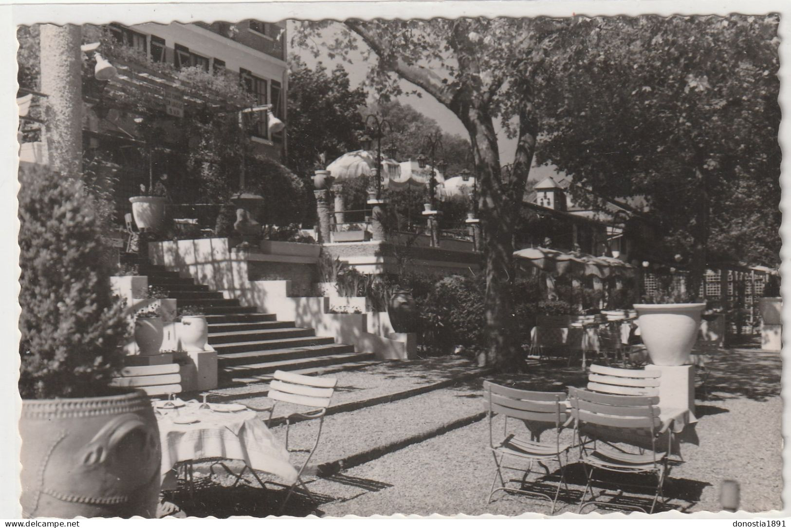LOUVECIENNES-'LES TILLEULS'Thé-Restaurant-Bar Quai Conti-Les Terrasses- 9x14 Dentelée Glacée- Photo Collin-Timbrée 1957 - Louveciennes