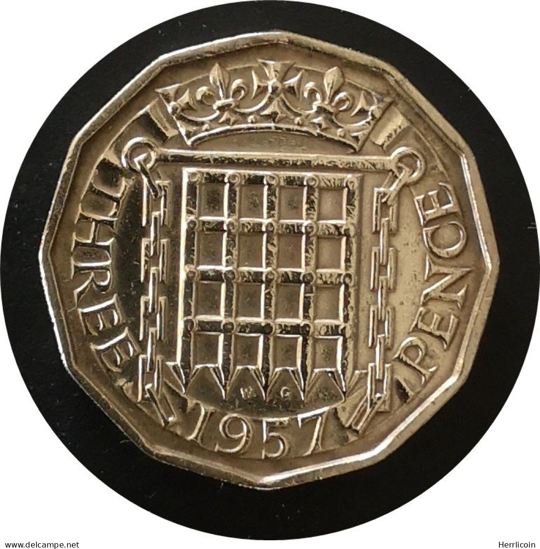 Monnaie Royaume Uni - 1957 - Elizabeth II 1re Effigie, Sans BRITT:OMN - F. 3 Pence