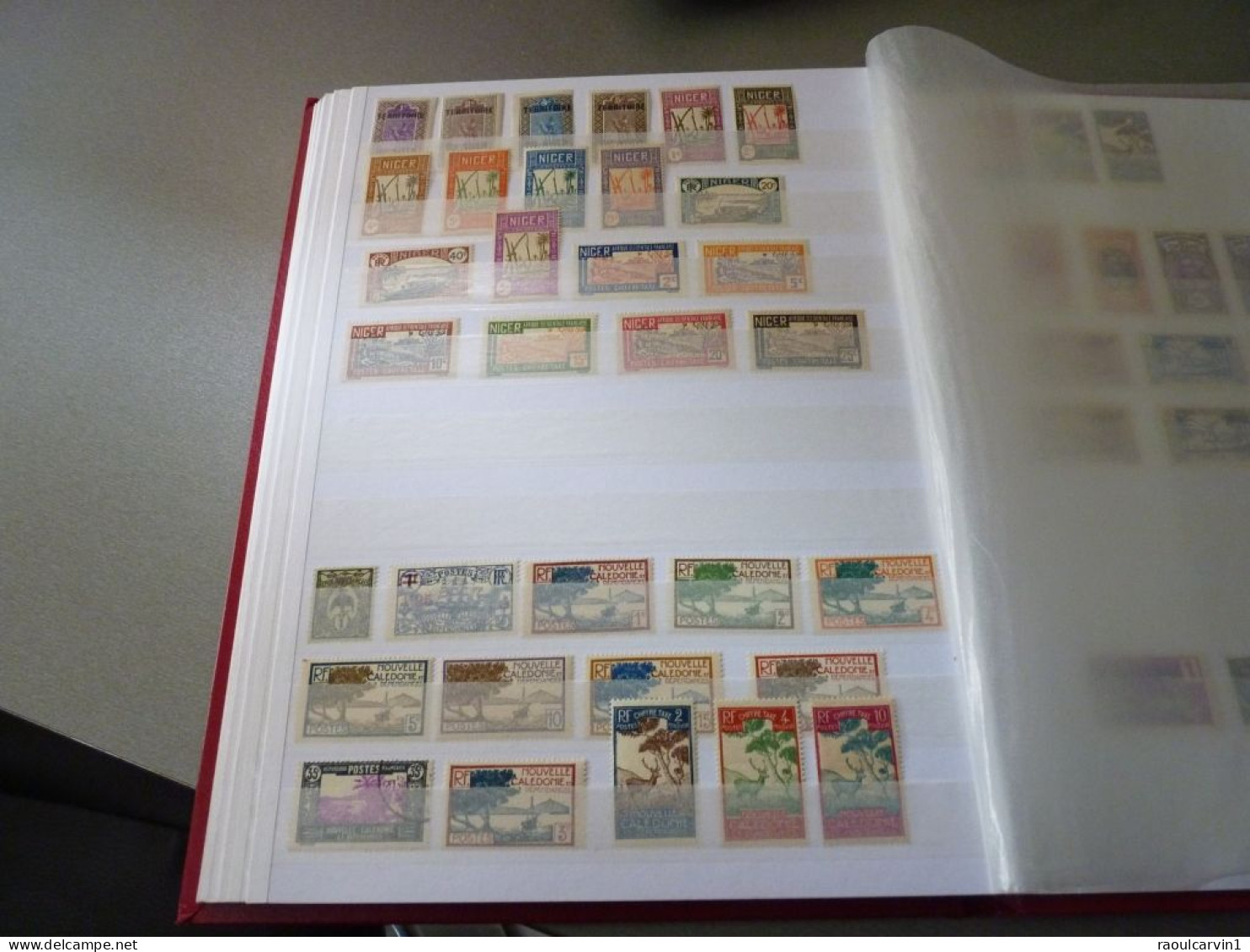 Collection de timbres anciennes colonies françaises AVANT INDEPENDANCE en classeur voir photos