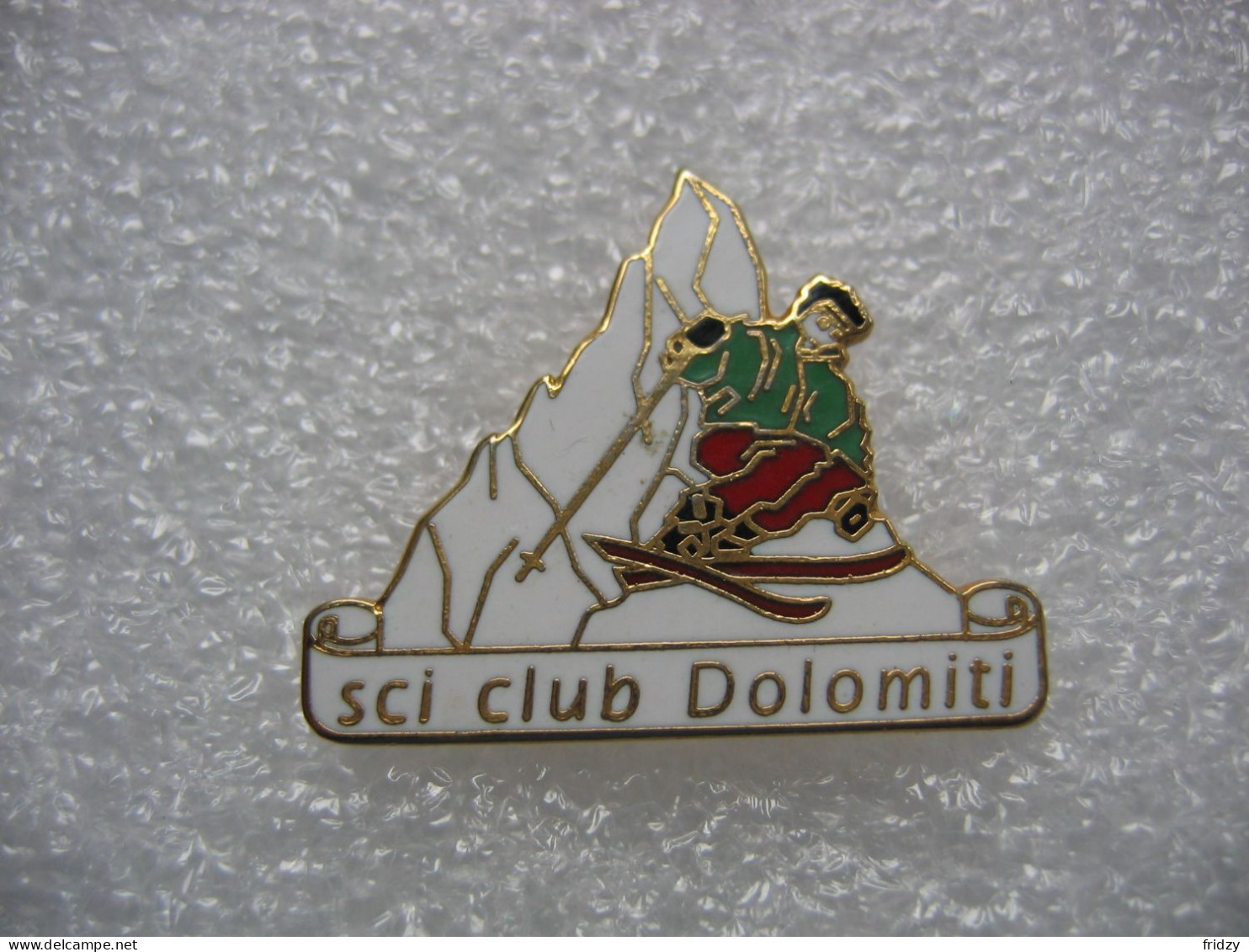 Pin's Du Sci Club DOLOMITI CADORE  (Ski Club Des Dolomites). Série Limitéee - Sports D'hiver