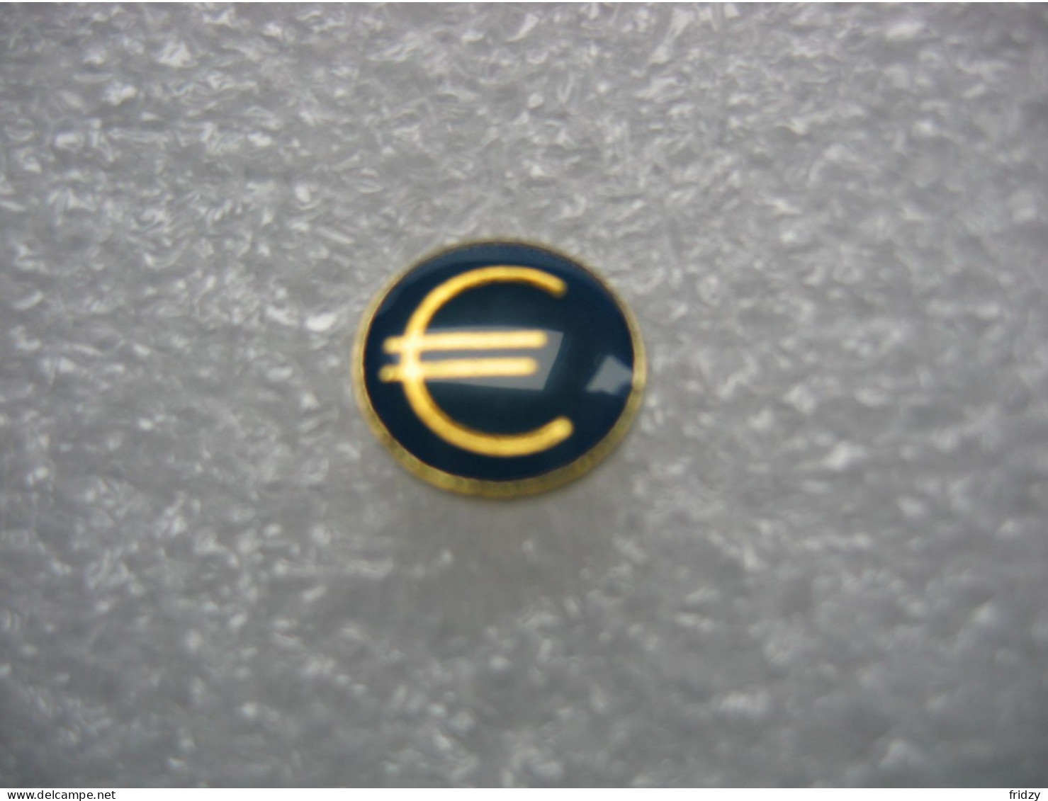 Pin's Du Sigle De La Monnaie EURO - Bancos