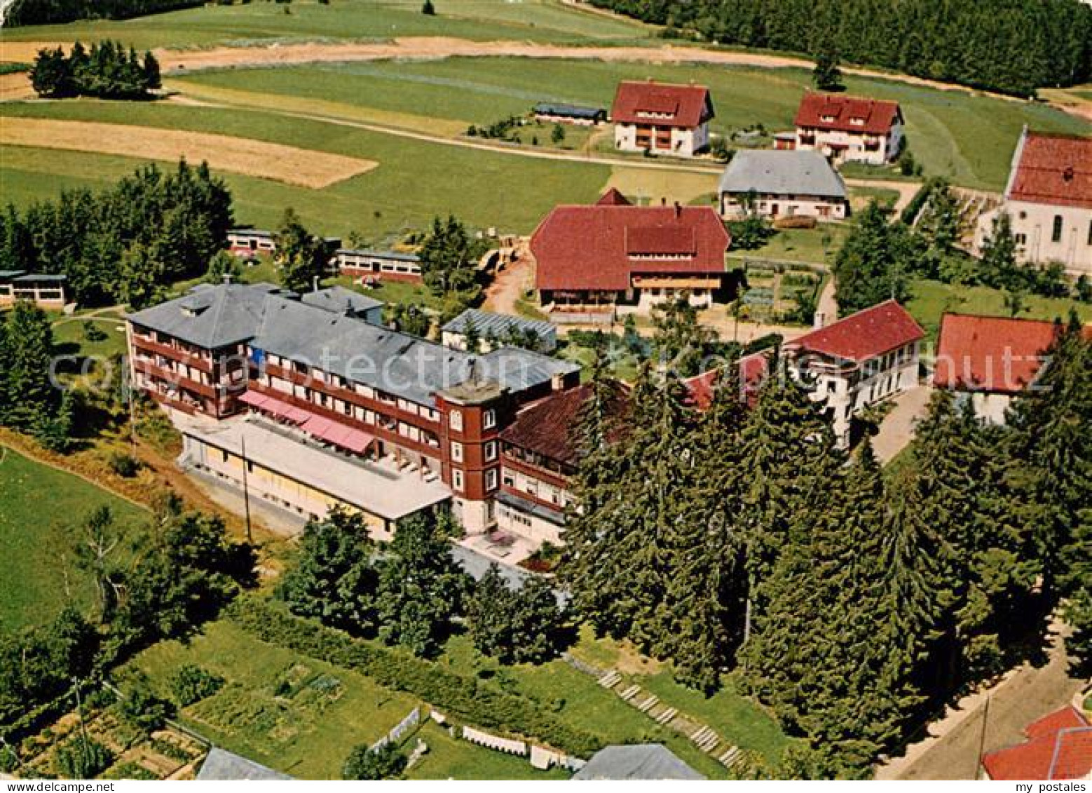 73088992 Hoechenschwand Augensanatorium Sonnenhof Fliegeraufnahme Hoechenschwand - Hoechenschwand