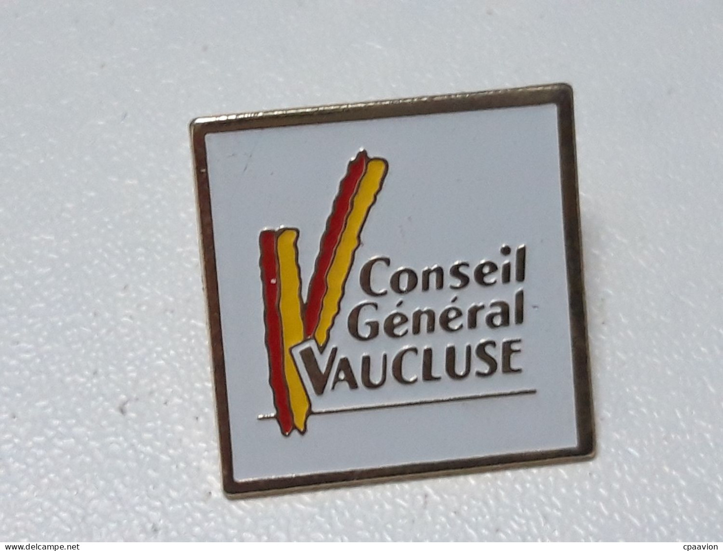 Pin's Conseil Général Vaucluse - Administration