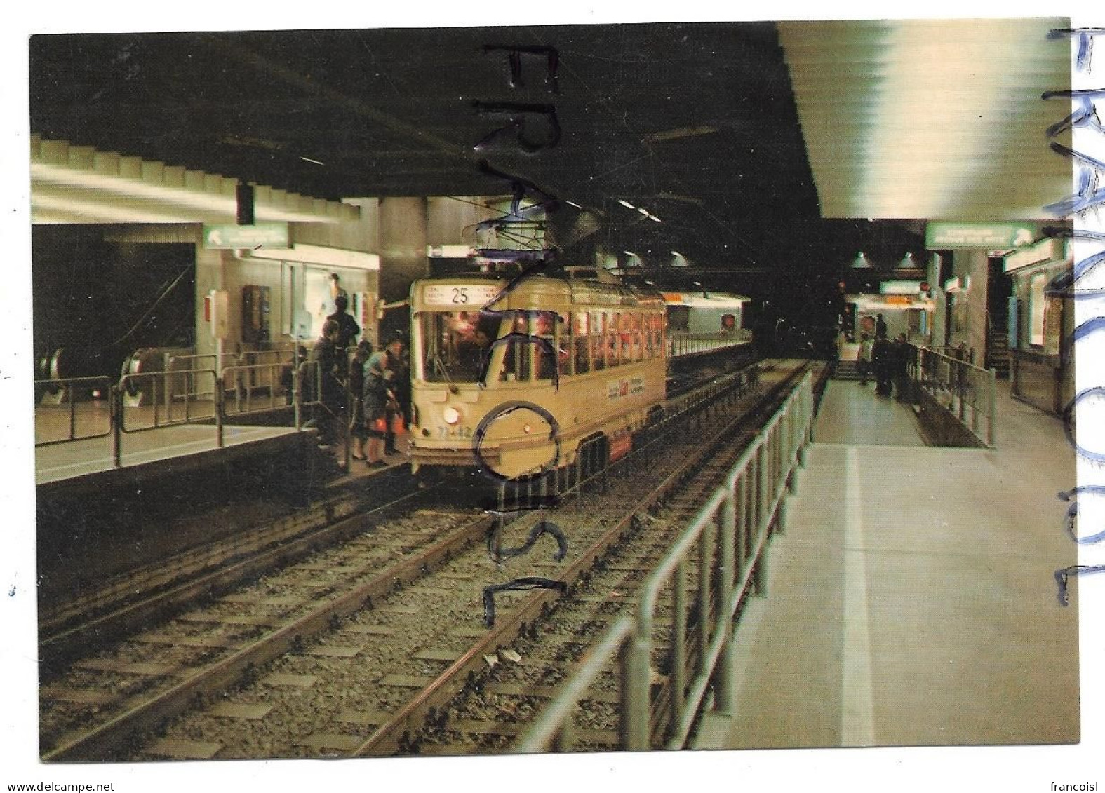 Bruxelles. Station De Métro Arts-loi / Kunst-Wet. Ligne 1 - Trasporto Pubblico Metropolitana