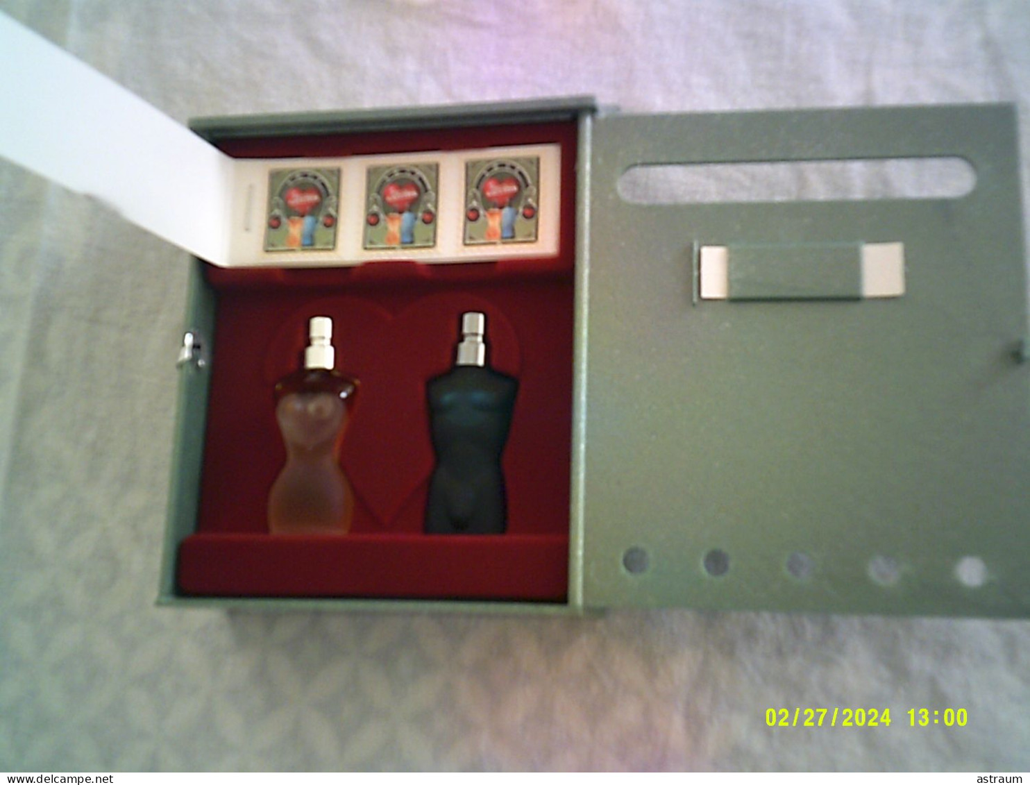 Joli Coffret Vintage ( Boite A Lettres ) 2 Miniature J-P Gaultier Love / Le Male EDT 2x 3,5ml - Miniatures Femmes (avec Boite)