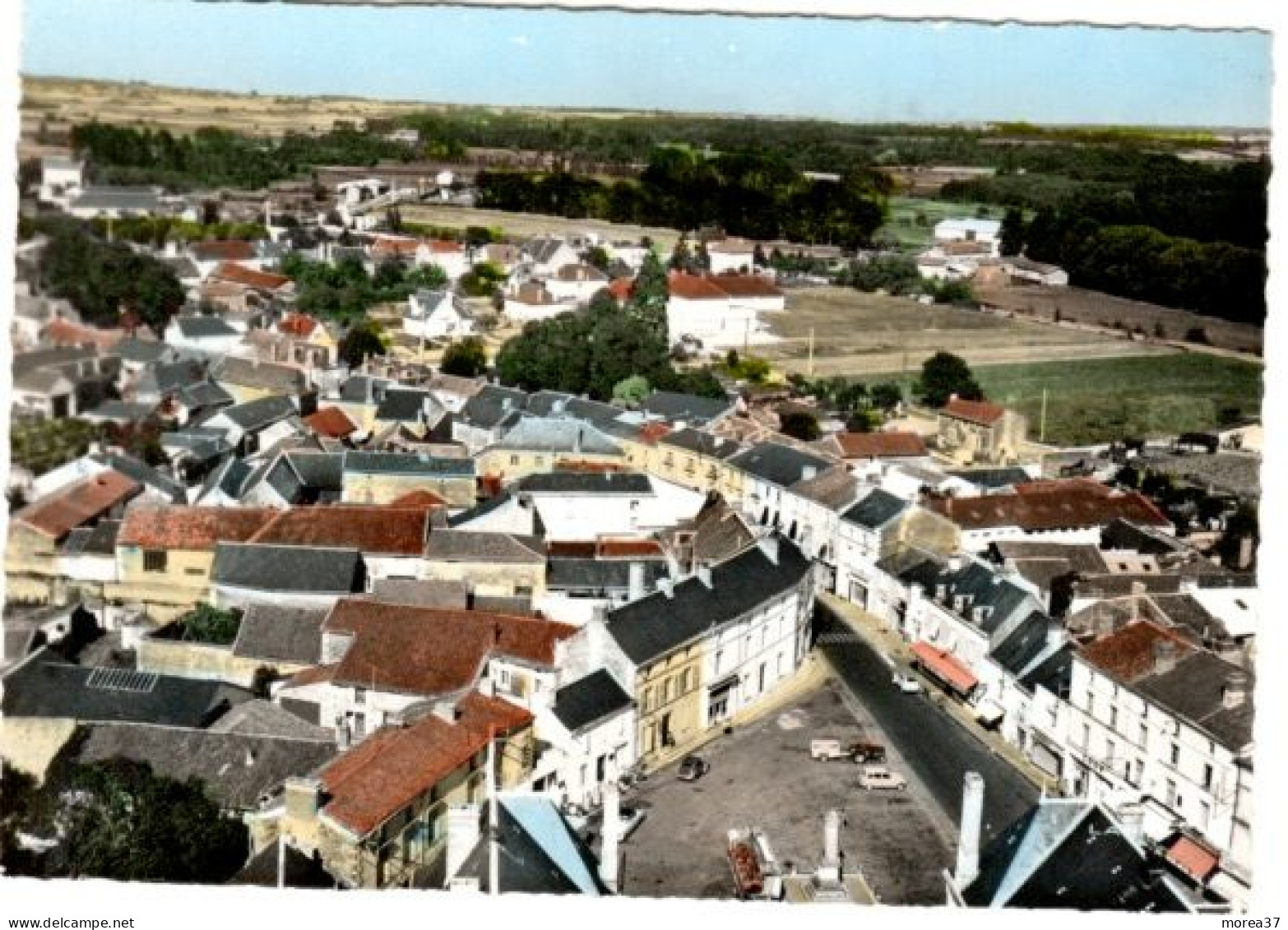 LENCLOITRE  En Avion Au Dessus De - Lencloitre