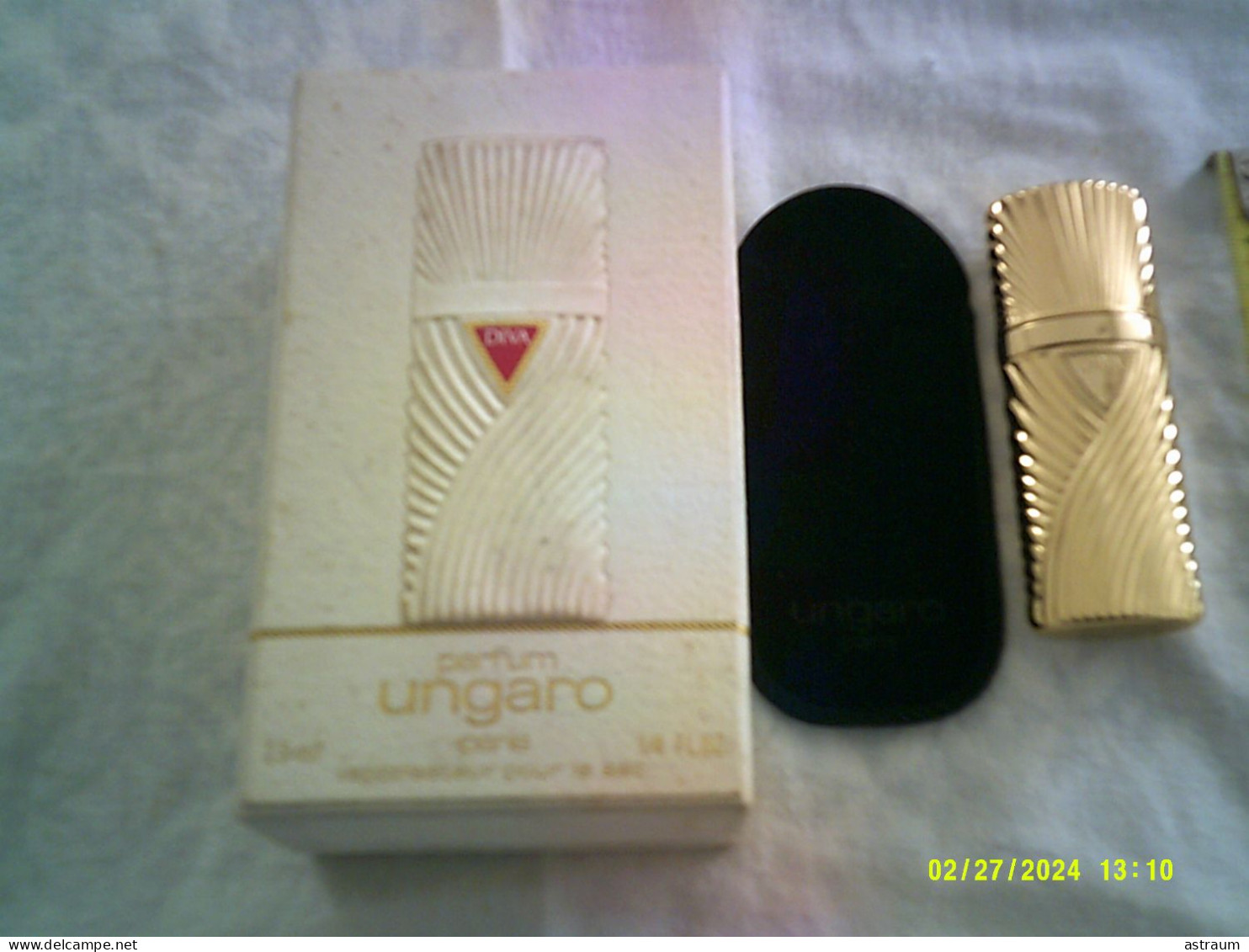Coffret Miniature Vaporisateur Dore Rechargeable Parfum - Ungaro - Diva - Plein 7,5ml Avec Sa Protection Velour - Miniaturen Flesjes Dame (met Doos)