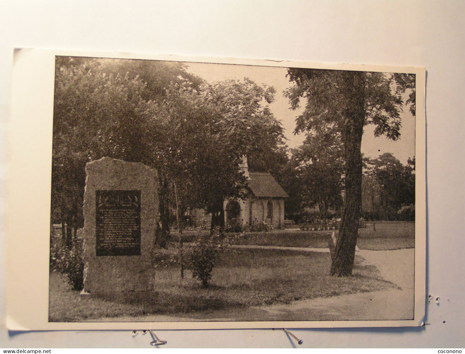 Salzbourg - Deutsch-Wagramer Friedhof - Dr. Sahulka Park Mit Monumental Kapelle  Und Hauptgedenkstein - Salzburg Stadt