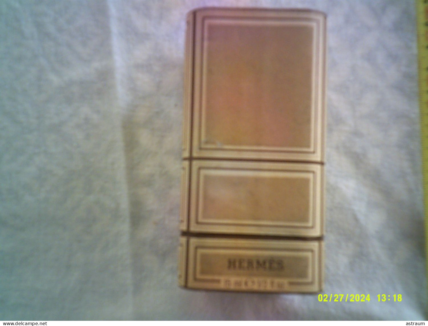 Coffret En Velour Miniature Vintage ( 1961 ) Parfum -  Hermes - Caleche - 15 Ml Vide - Miniatures Femmes (avec Boite)