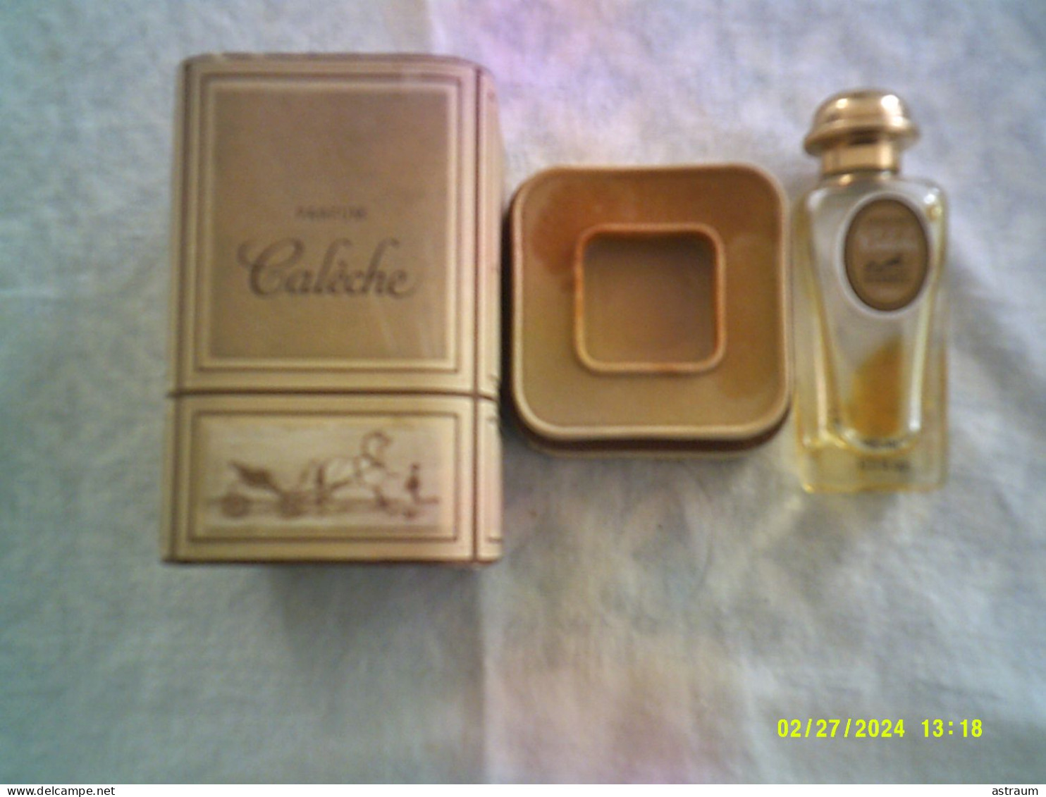 Coffret En Velour Miniature Vintage ( 1961 ) Parfum -  Hermes - Caleche - 15 Ml Vide - Miniatures Femmes (avec Boite)