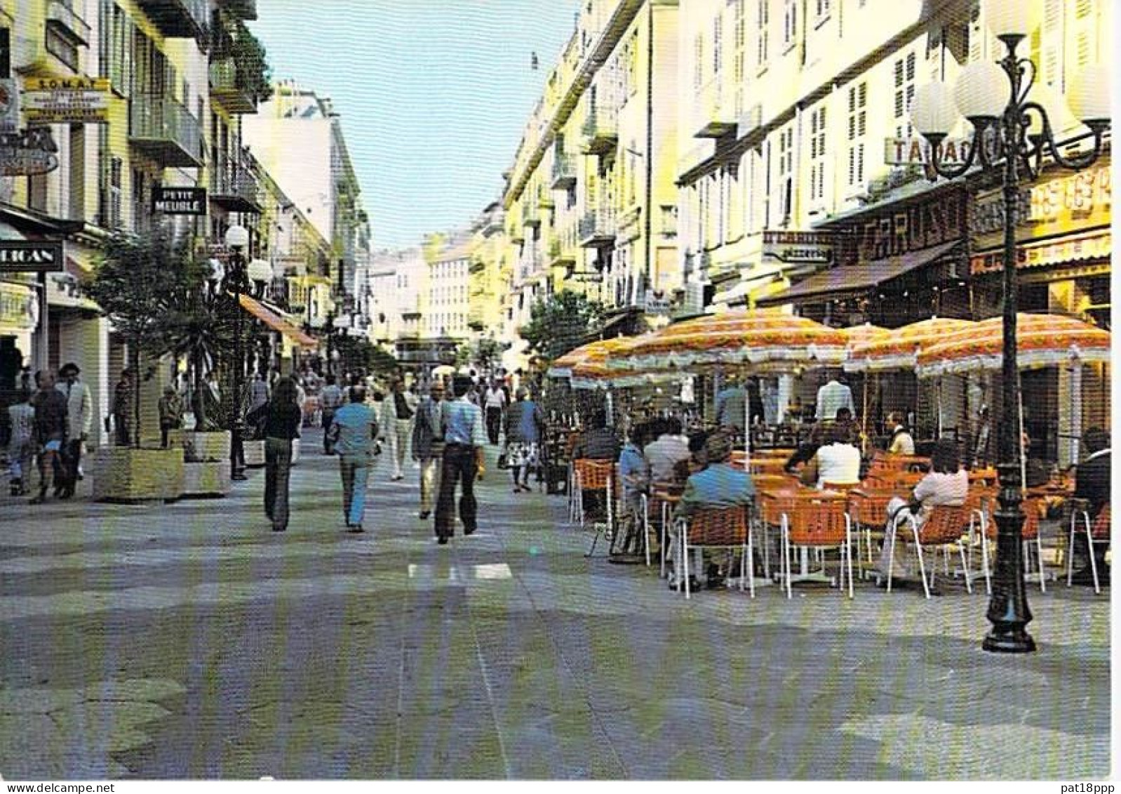 MARSEILLE (13) - 30 CPSM Lieux Phares de la Ville (15 dentelées - 15 format CPA et 15 GF) Prix départ : 0,10 € / carte