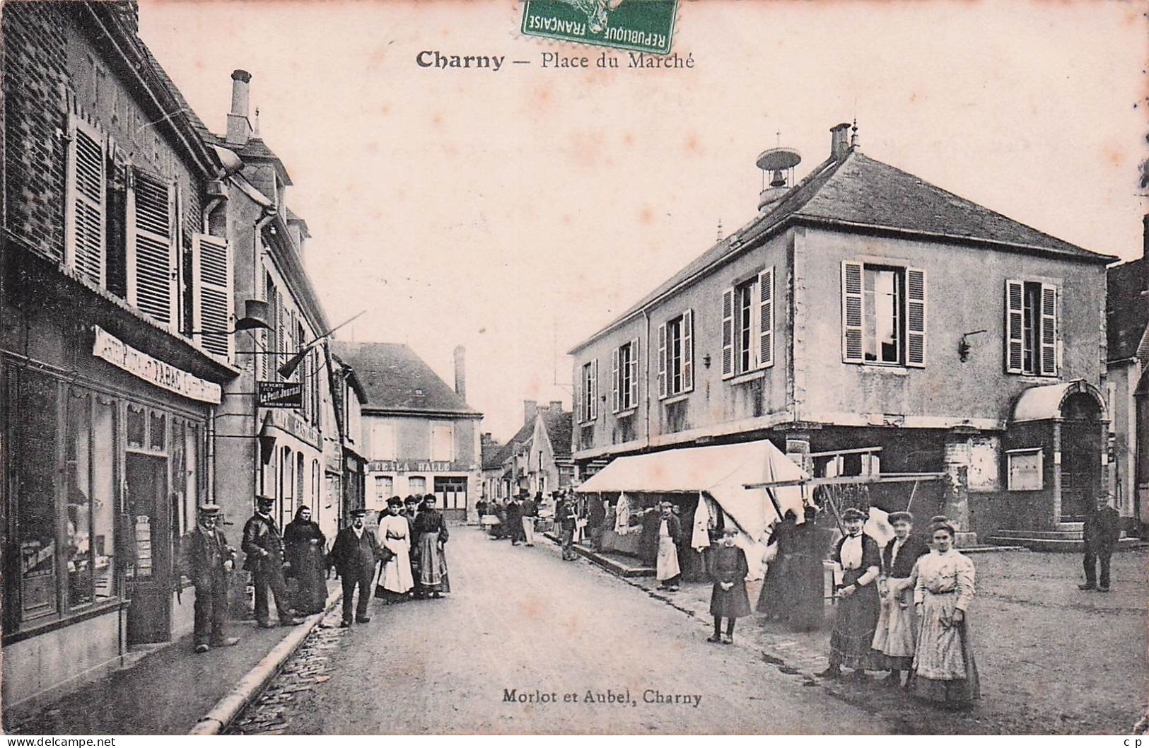 Charny - Place Du Marché -  CPA °Jp - Charny