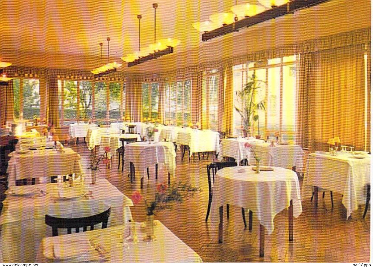 ITALIA & ESPANA - Bon & Joli Lot De 7 CPSM GF Salles à Manger HOTEL & RESTAURANT Toutes Régions : 0.30 € Par Carte - 5 - 99 Cartes