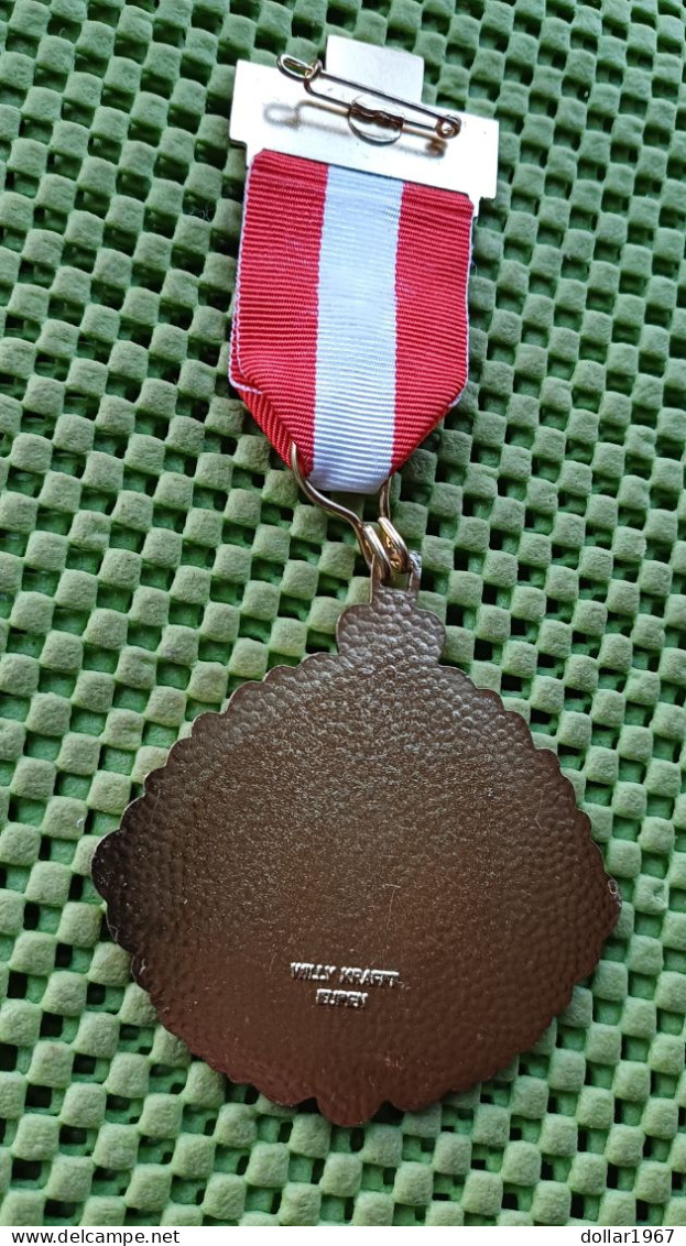 Medaille -9e. Mars Politie Leuven 1987 - België  -  Original Foto  !!  Medallion  Dutch - Sonstige & Ohne Zuordnung
