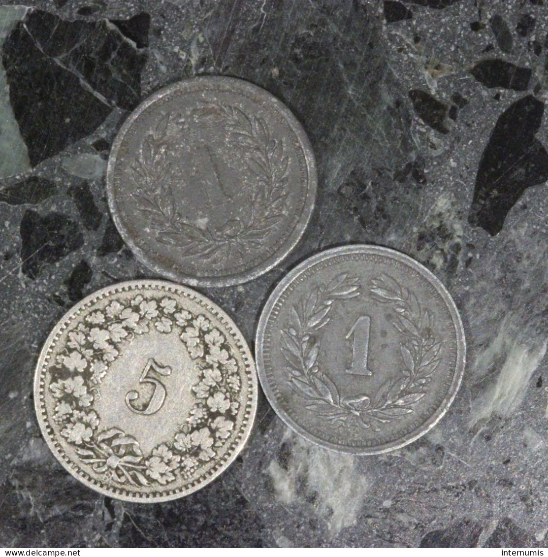 Suisse / Switzerland LOT (3) : (1) 5 Centimes 1888 & (2) 1 Centimes 1944 & 1945 - Kilowaar - Munten