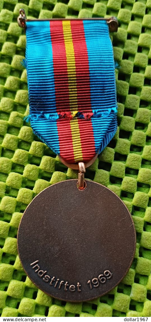 Medaille - IML : Deense Leger Hærvejsmarchen Viborg Wandeltocht 1969 (2) -  Original Foto  !!  Medallion  Dutch - Non Classés
