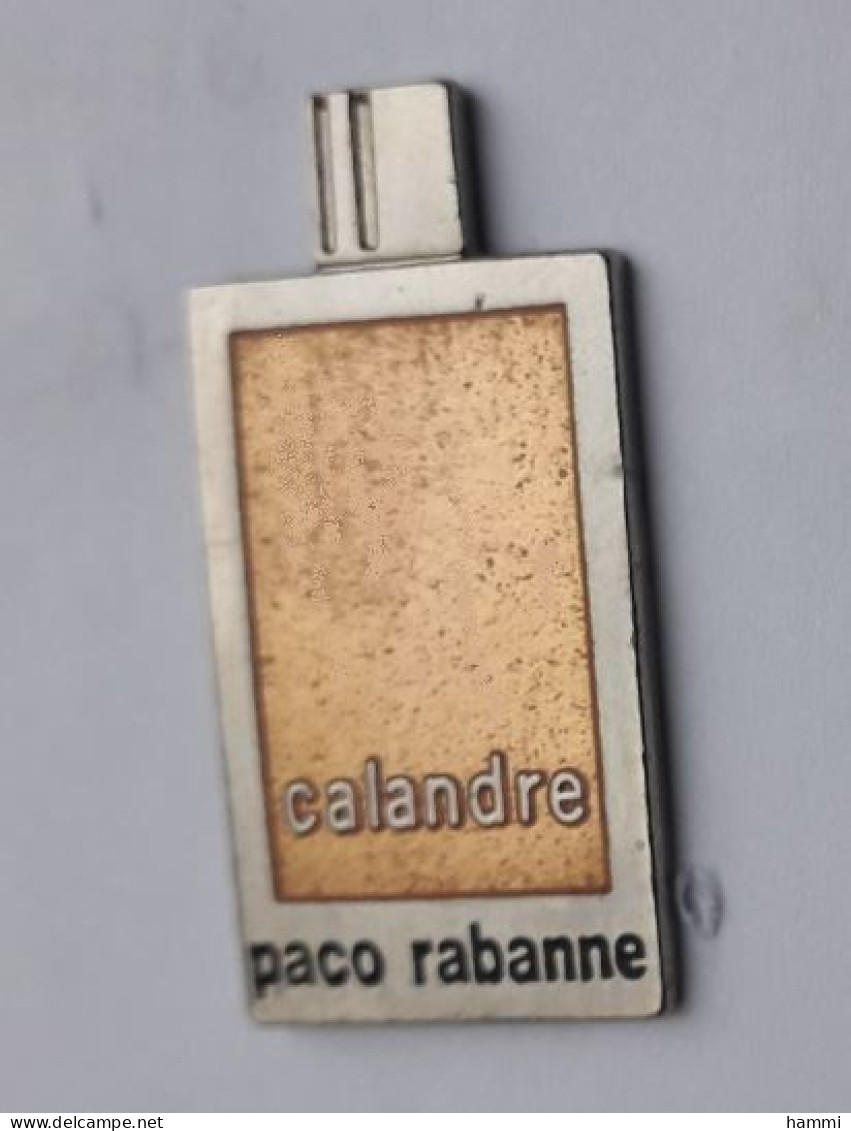 GA70 Pin's Parfum CALANDRE PACO RABANNE Perfume Achat Immédiat - Perfume