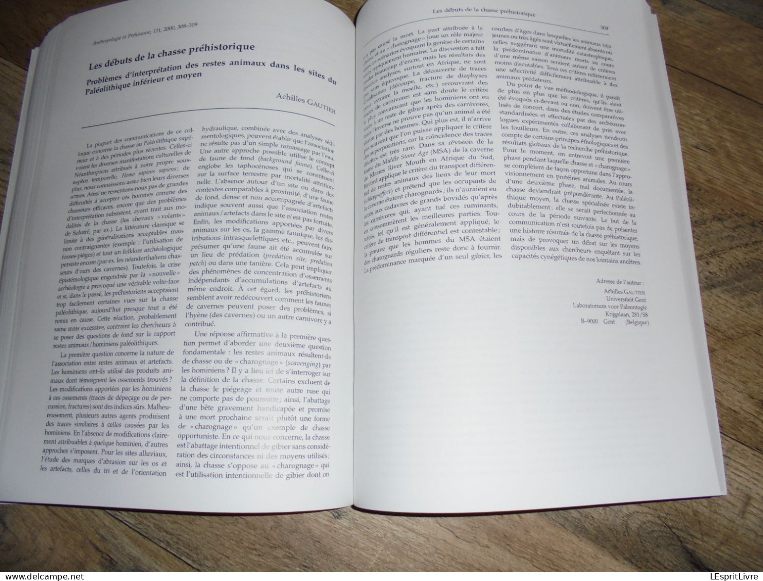 LA CHASSE DANS LA PREHISTOIRE Hunting in Préhistory CEDARC Archéologie Armes Gibiers Boomerang Flèches Paléolithique