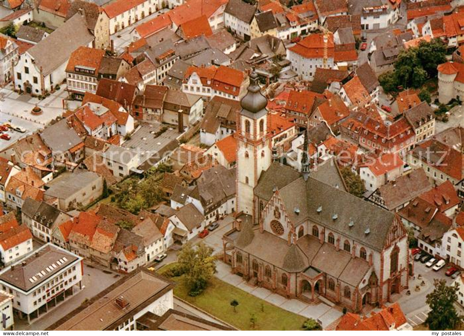 73124386 Tauberbischofsheim Fliegeraufnahme Stadtkirche Sankt Martin Tauberbisch - Tauberbischofsheim