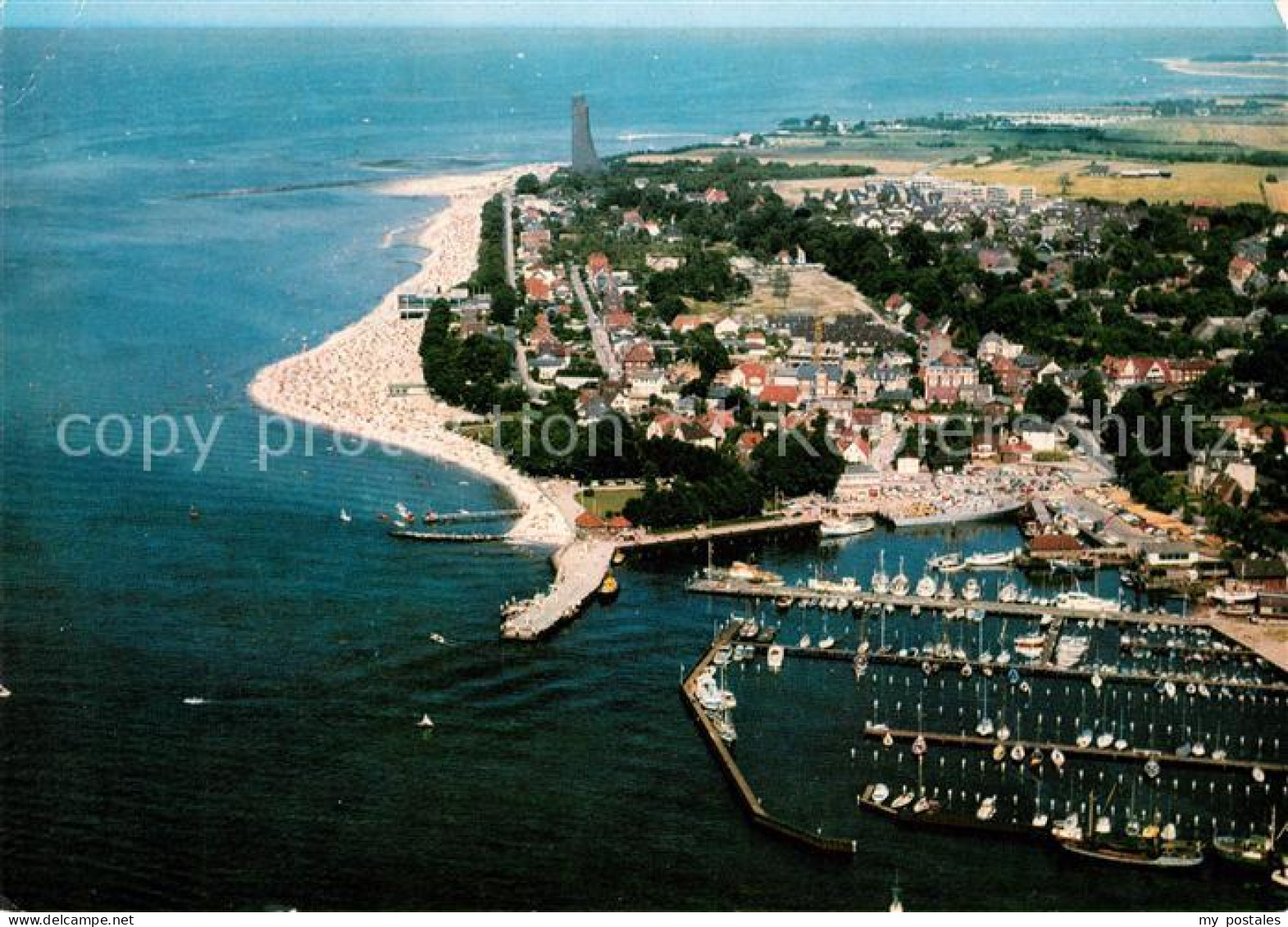 73123181 Laboe Fliegeraufnahme Mit Hafen Strand Marine Ehrenmal Laboe - Laboe