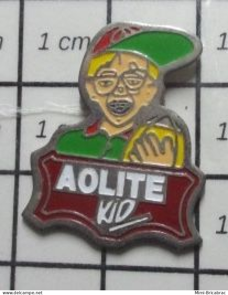 1012A Pin's Pins / Beau Et Rare / THEME : SPORTS / AOLITE KID BALLON DE RUGBY Par JP JUBAULT - Rugby