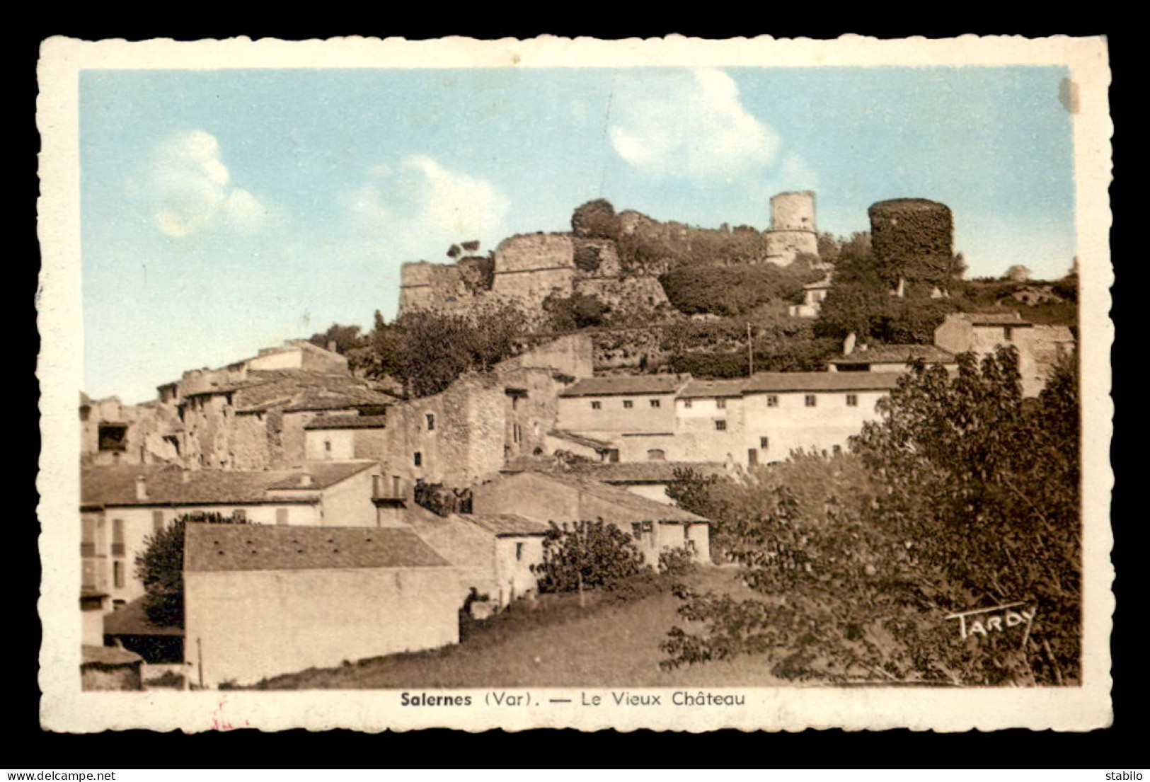 83 - SALERNES - LE VIEUX CHATEAU - Salernes