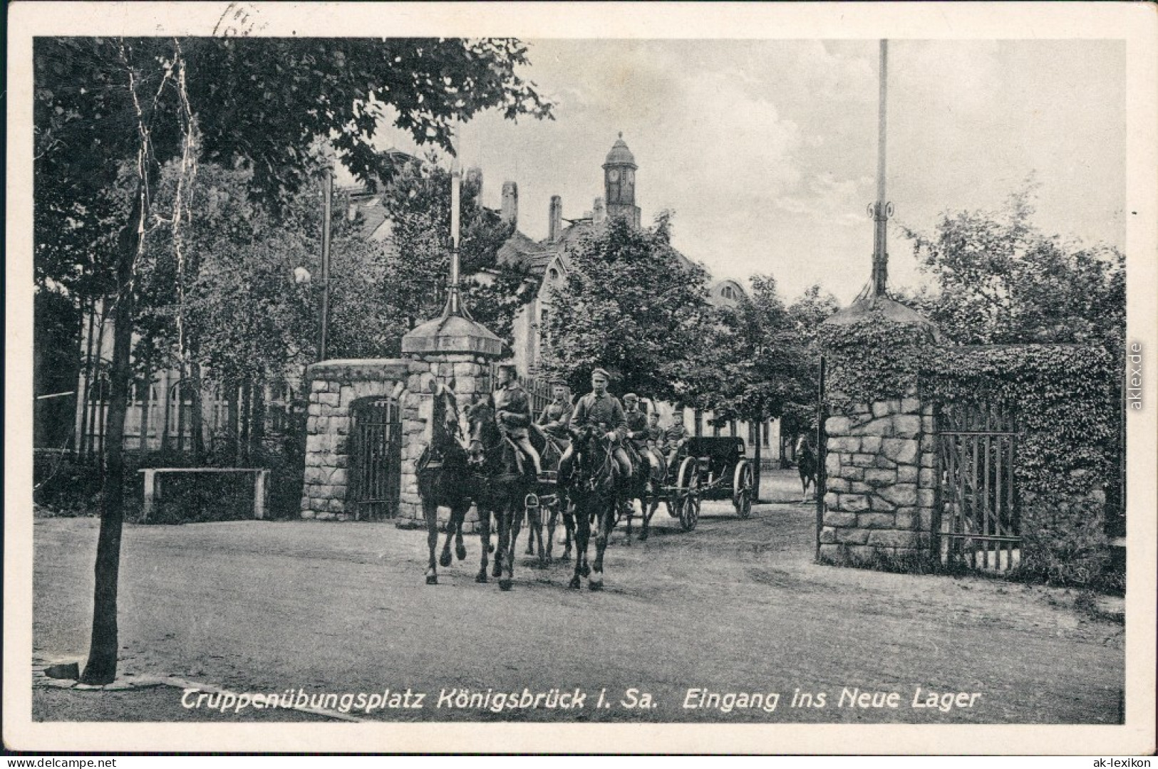 Königsbrück Kinspork Pferdegespann, Soldaten - Eingang Neues Lager 1934  - Koenigsbrueck