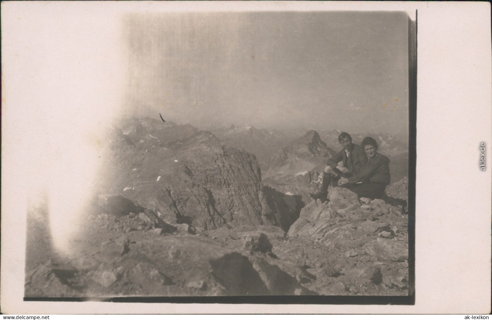 Ansichtskarte  Sport - Bergsport Mit Zwei Bergsteiger Am Gipfel 1924 - Bergsteigen