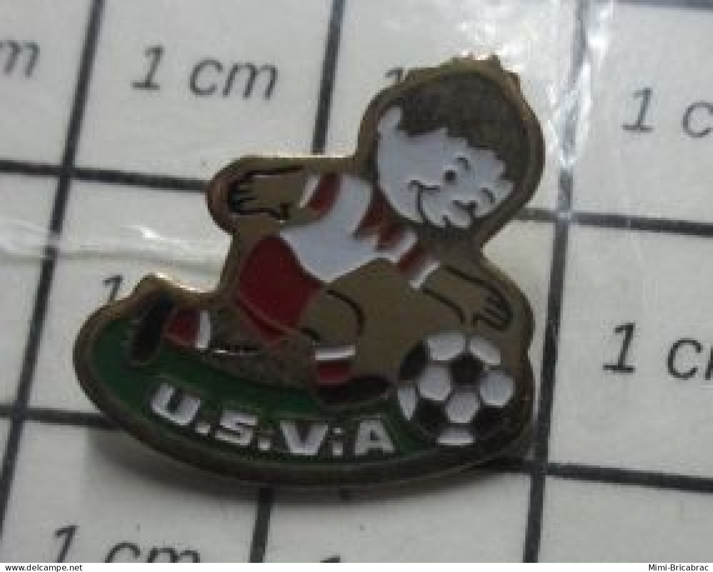 713J  Pin's Pins / Beau Et Rare / SPORTS / CLUB FOOTBALL USVA VALENCIENNES ANZIN - Football