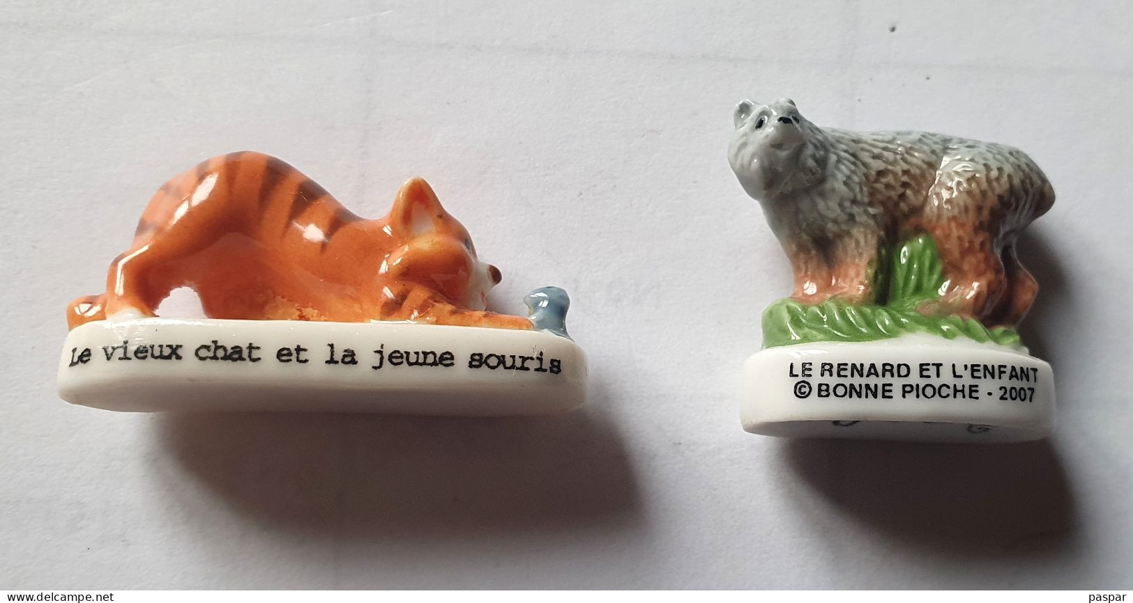 Lot 2 Fèves Fables De La Fontaine - Le Vieux Chat Et La Jeune Souris, Le Renard Et L'enfant Bonne Pioche Lynx - Dieren