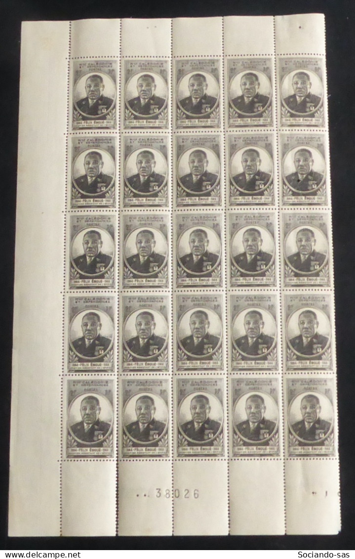 NOUVELLE-CALEDONIE - 1945 - N°YT. 257 - Eboué 2f Noir - Bloc De 25 Bord De Feuille - Neuf Luxe** / MNH - Unused Stamps