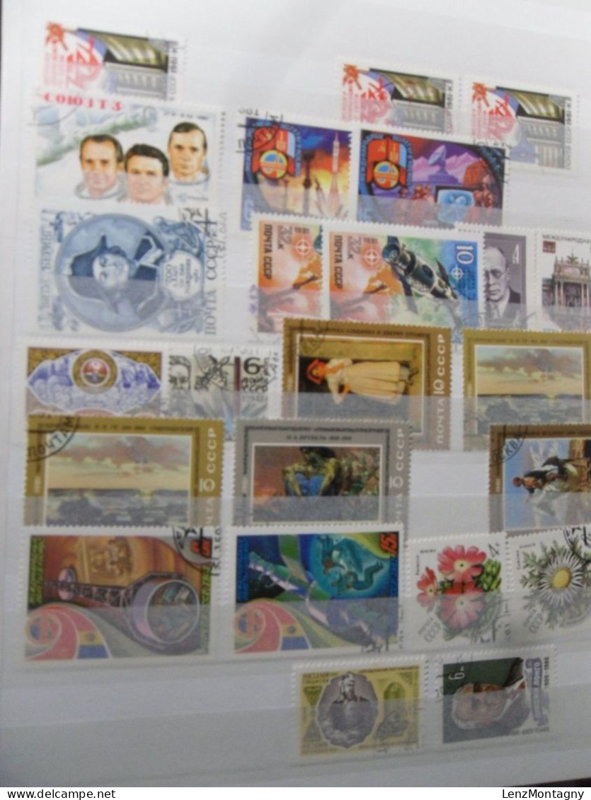 Collection de timbres Russie - URSS dans 2 classeurs neuf **, oblitéré, selon Scans