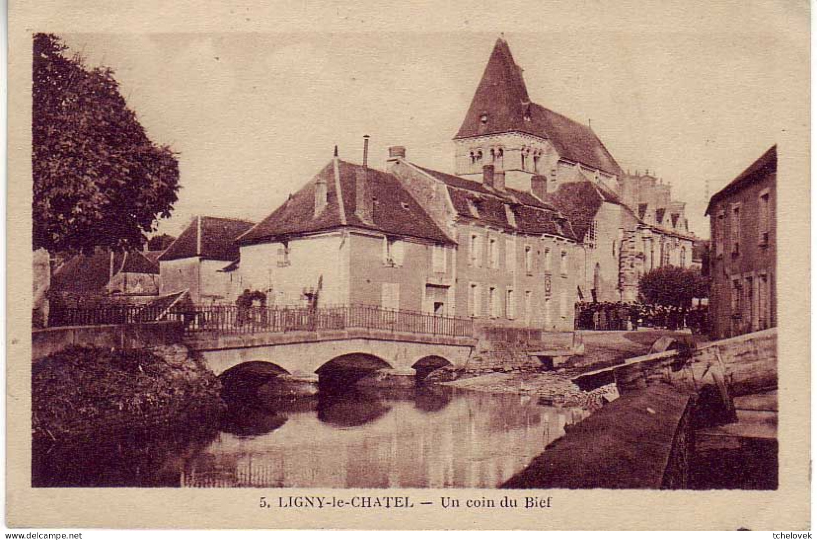 (89). Ligny Le Chatel. 5 Un Coin Du Bief - Ligny Le Chatel