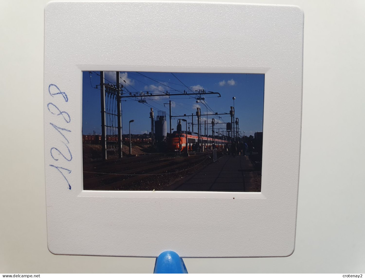Photo Diapo Diapositive Slide TRAIN Wagon Rame TGV Sud-ESt Le 24/09/1994 VOIR ZOOM - Diapositives