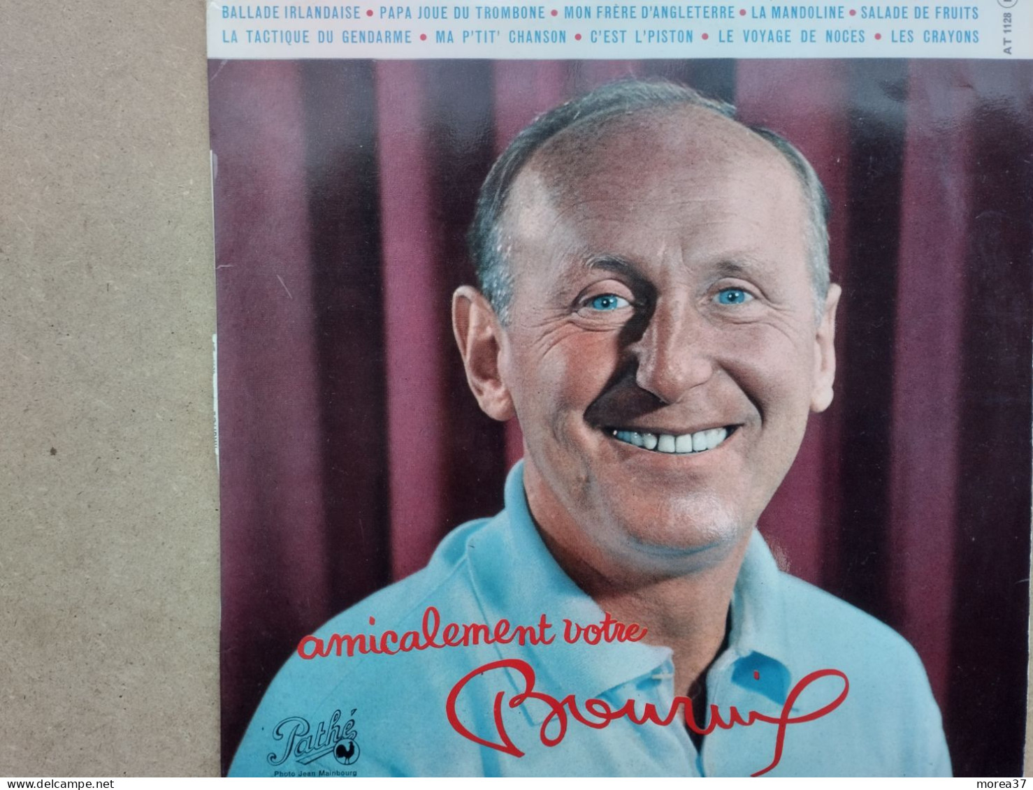 BOURVIL  Amicalement Votre   25 Cm  PATHE AT 1128   (CM3) - Special Formats