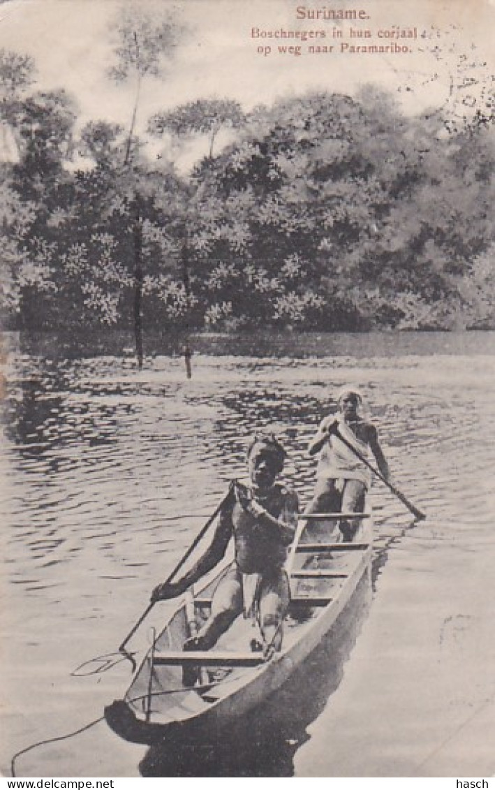 485419Suriname, Boschnegers In Hun Corjaal Op Weg Naar Paramaribo. (Poststempel 1908)  - Suriname