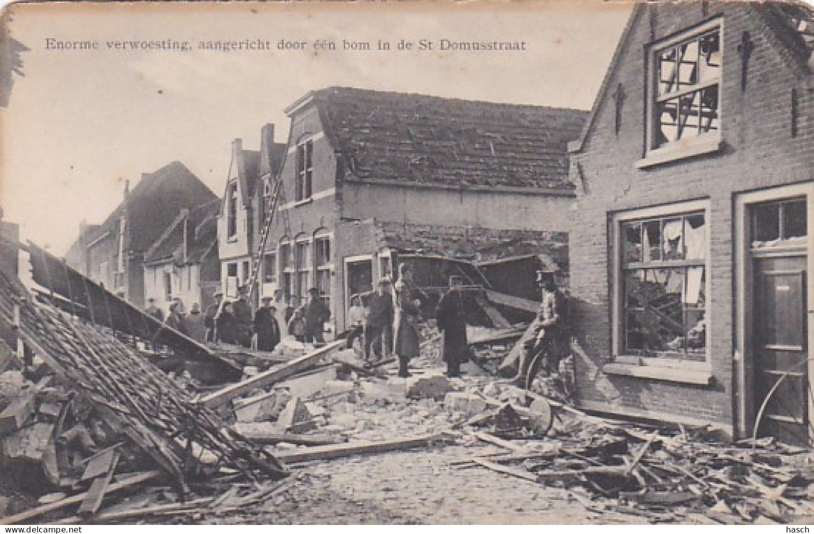  4855109Zierikzee, Ramp Te Zierikzee In Den Nacht Van 29 Op 30 April 1917 Uit Een Vliegmachine Werden 6  - Zierikzee