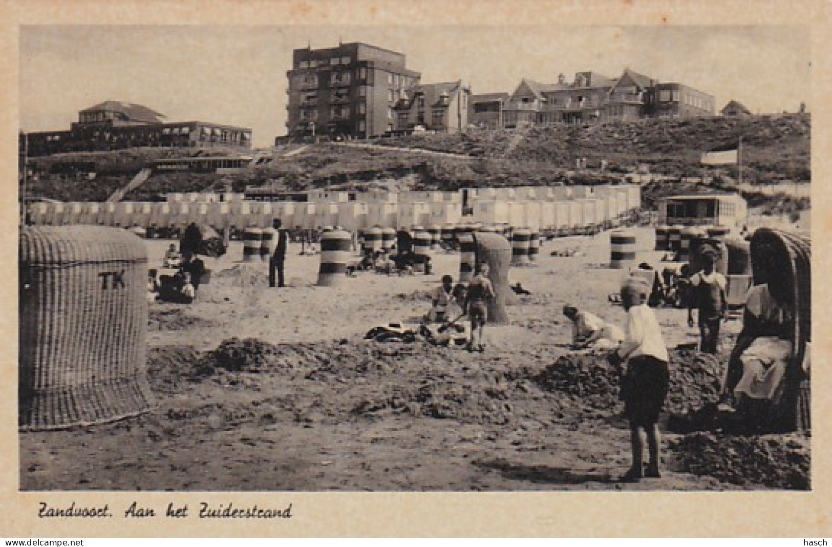 4858471Zandvoort, Aan Het Zuiderstrand.   - Zandvoort