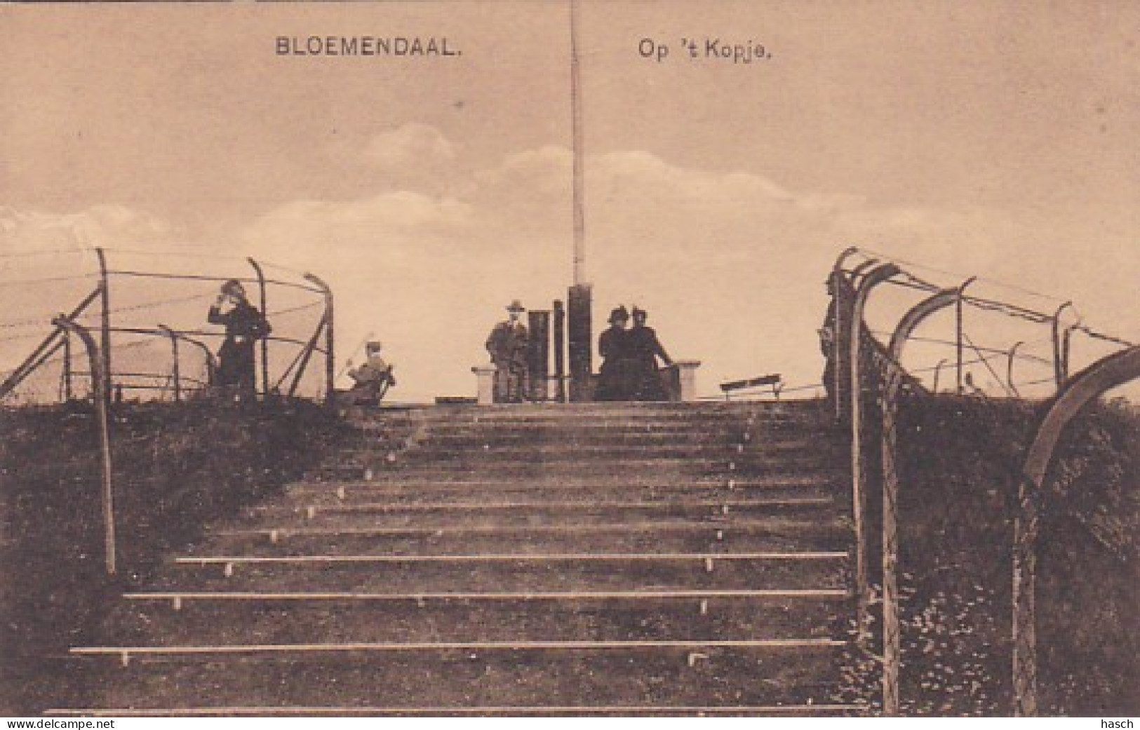 4861152Bloemendaal, Op ‘t Kopje.  - Bloemendaal