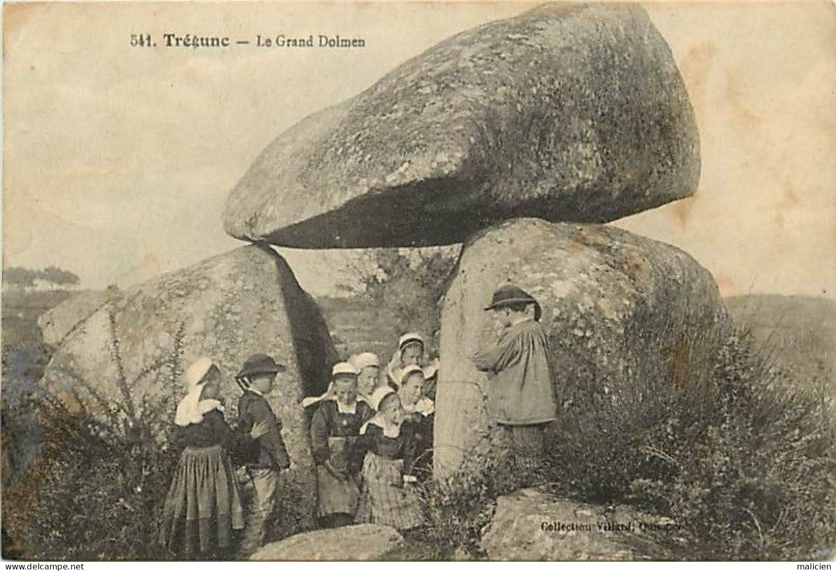 - Finistère -ref-F297- Tregunc - Le Grand Dolmen - Petits Enfants Bretons - - Trégunc