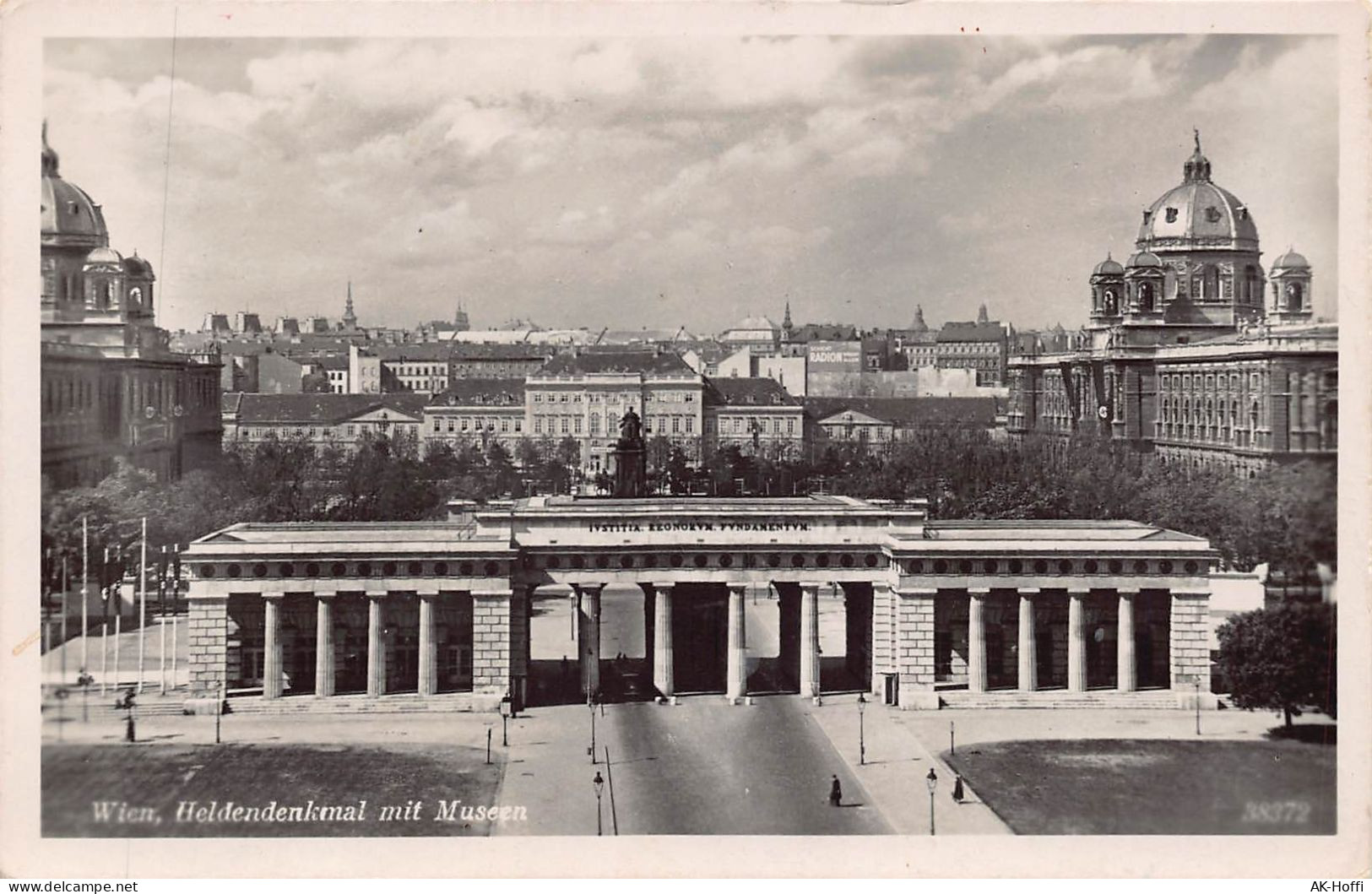 Wien - Heldendenkmal Mit Museen Gl1936 (2797) - Museos