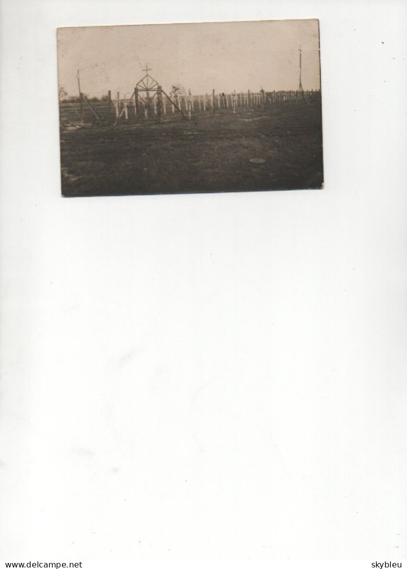 CPA   Photo D'un Cimetière Militaire - - Soldatenfriedhöfen