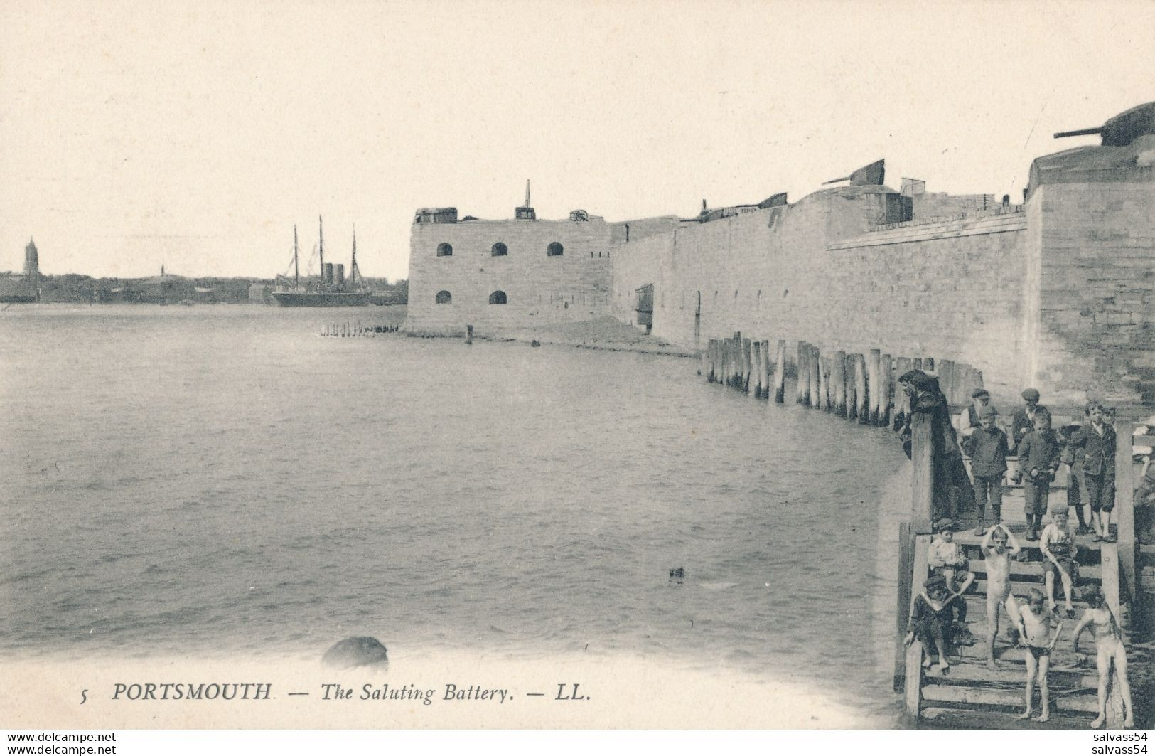 ANGLETERRE - ROYAUME-UNI - ENGLAND : PORTSMOUTH : The Saluting Battery - Portsmouth