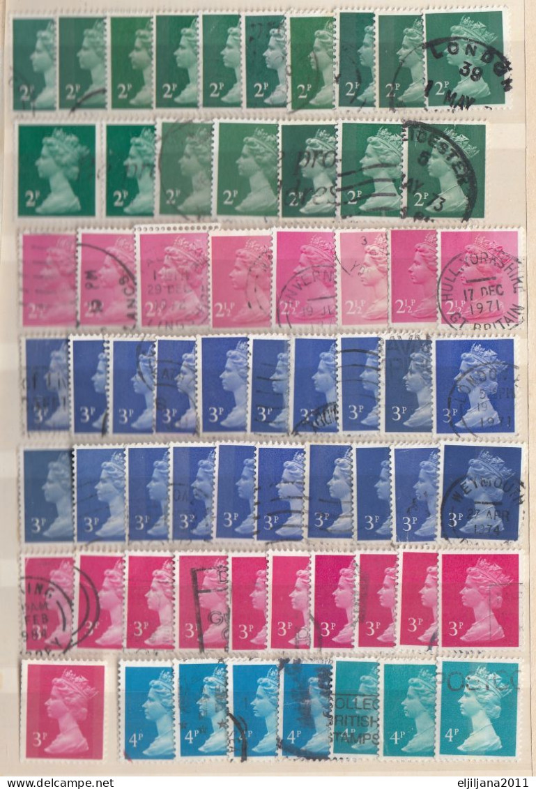 ⁕ GB / UK / QEII. ⁕ Queen Elizabeth II. Machin, definitives ⁕ 1970 stamps in two albums - see scan 37 pages (7v perfin)